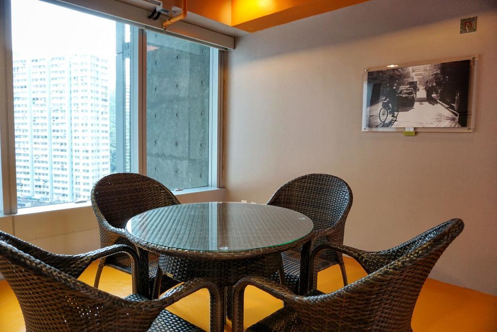 วาย ลอฟต์ ยูธ สแควร์ Hotel ฮ่องกง ภายนอก รูปภาพ