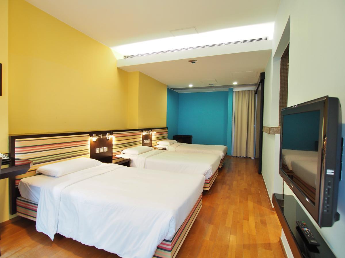 วาย ลอฟต์ ยูธ สแควร์ Hotel ฮ่องกง ภายนอก รูปภาพ